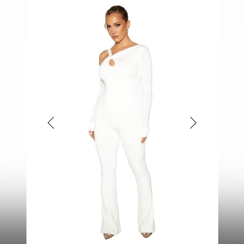 Naked wardrobe strapped in jumpsuit (In white)